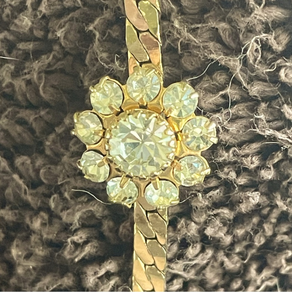 Parklane Rhinestone bracelet 7 1/4 “